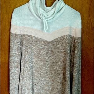 AVLN studio cowl neck size m